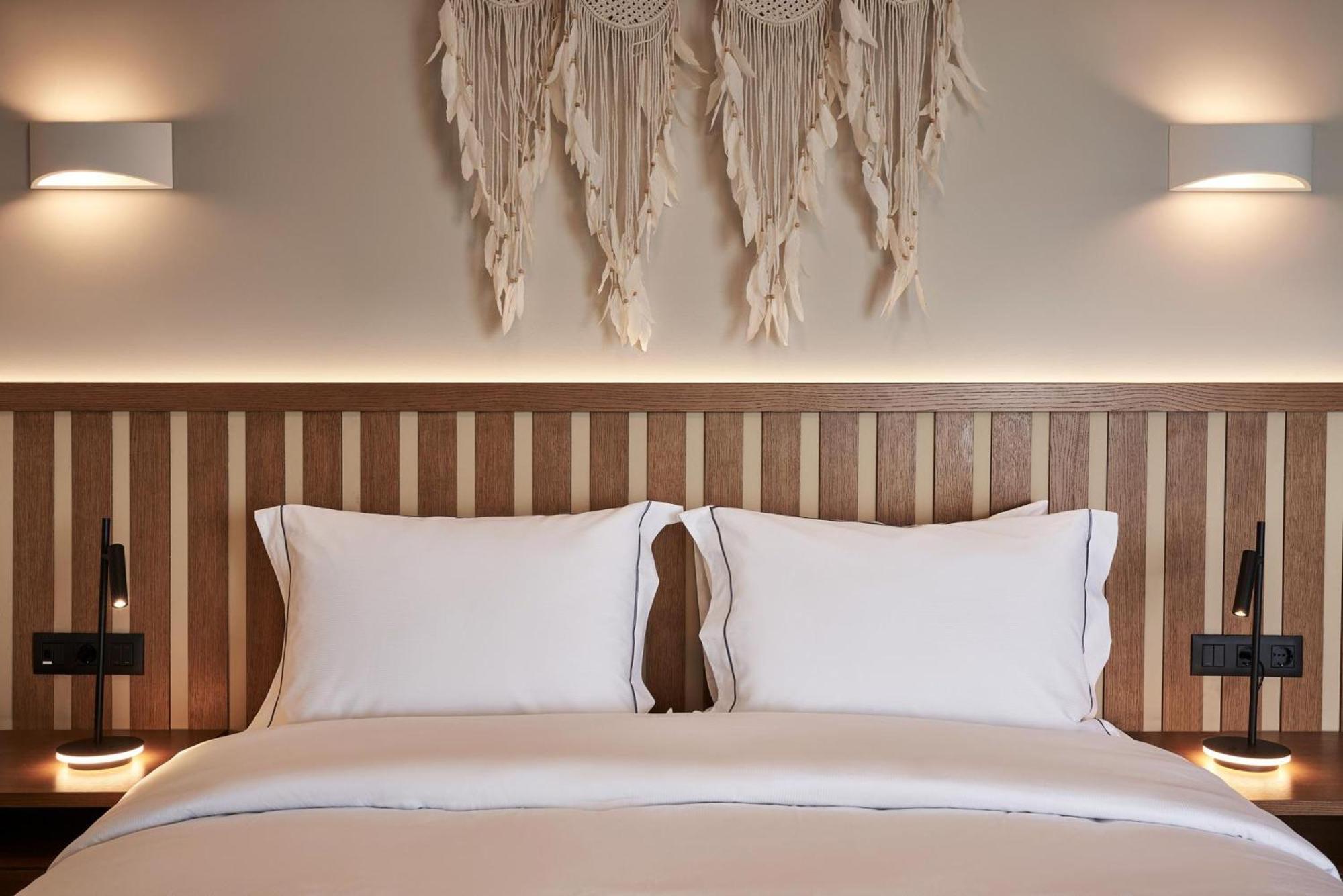 Beachfront Alassa Villas With Private Pools Kotronion  외부 사진