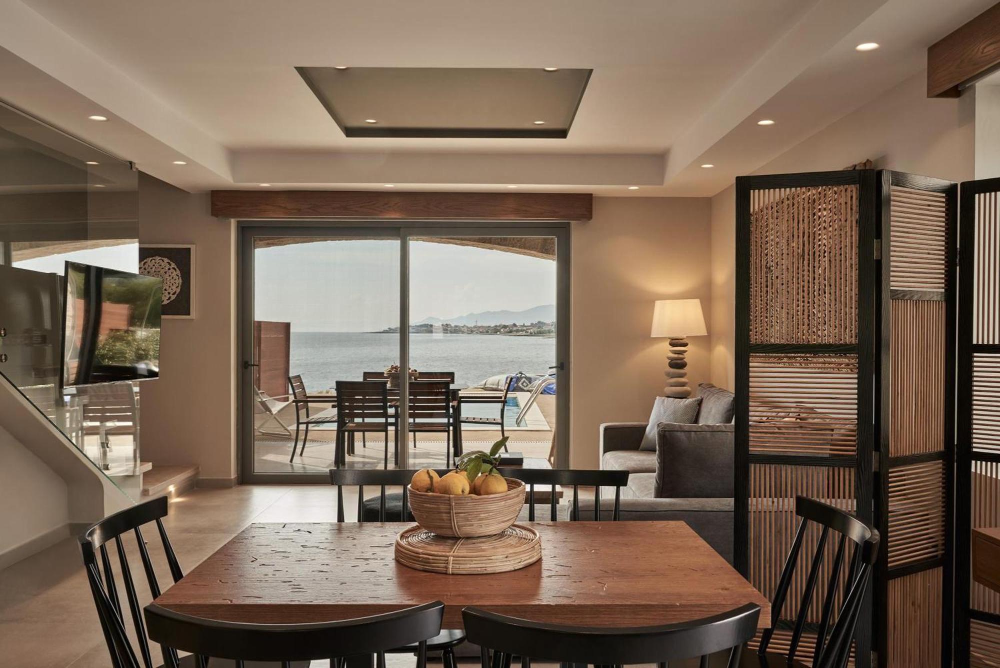 Beachfront Alassa Villas With Private Pools Kotronion  외부 사진